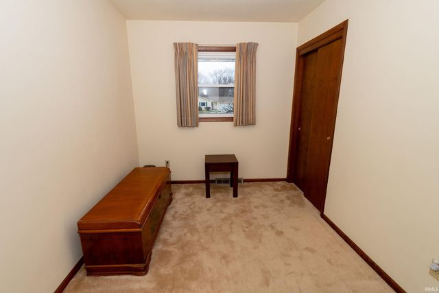 821 Greenmount Court, Mishawaka, IN 46544