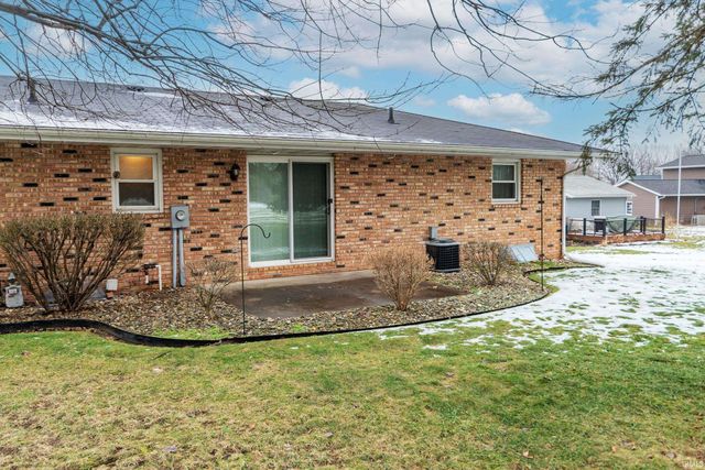 821 Greenmount Court, Mishawaka, IN 46544