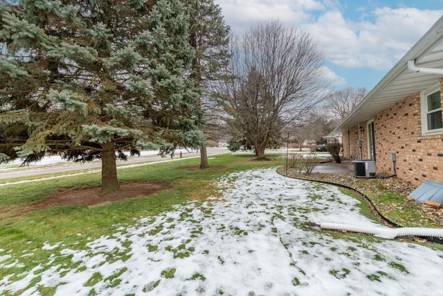 821 Greenmount Court, Mishawaka, IN 46544