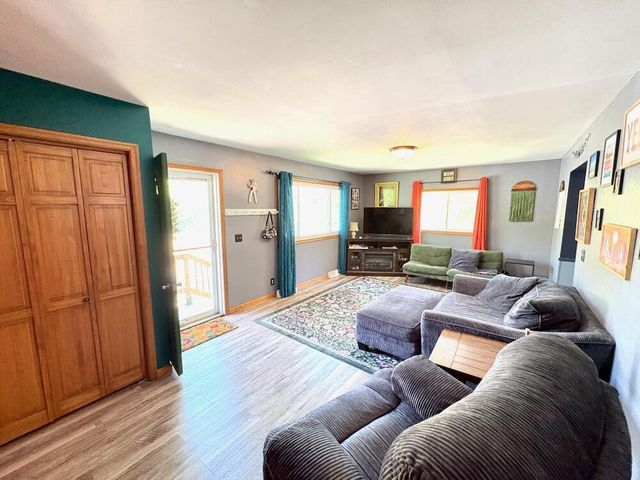 29941 Greenleaf DRIVE, Burlington, WI 53105