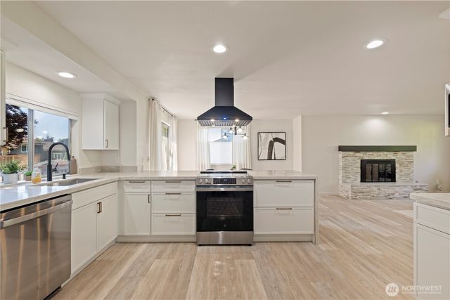 17534 161st Avenue SE, Renton, WA 98058
