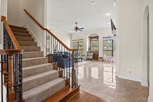 804 Bentwater Parkway, Grand Prairie, TX 75104