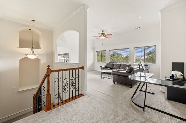 804 Bentwater Parkway, Grand Prairie, TX 75104