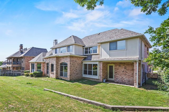 804 Bentwater Parkway, Grand Prairie, TX 75104
