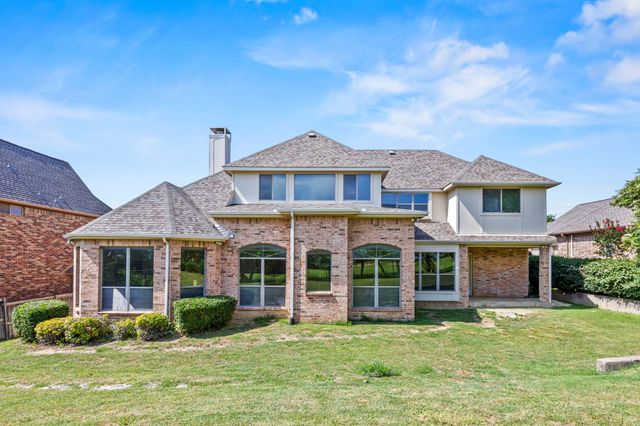 804 Bentwater Parkway, Grand Prairie, TX 75104