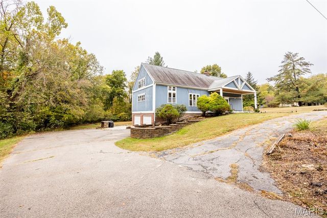 130 Covered Bridge Lane, Belleville, IL 62221