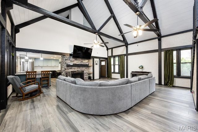 130 Covered Bridge Lane, Belleville, IL 62221