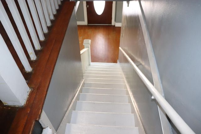 253 E Putnam Avenue, Porterville, CA 93257