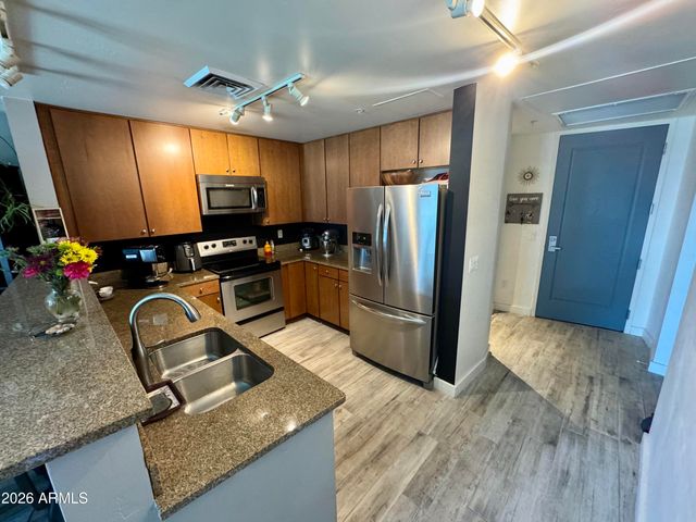 310 S 4TH Street 607, Phoenix, AZ 85004
