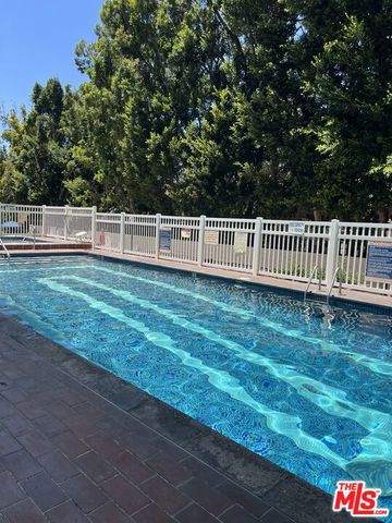 10535 Wilshire Boulevard D4, Los Angeles, CA 90024