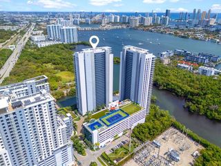 16385 Biscayne Boulevard 3201, North Miami Beach, FL 33160