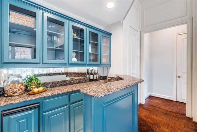 5900 Kensington Drive, Plano, TX 75093