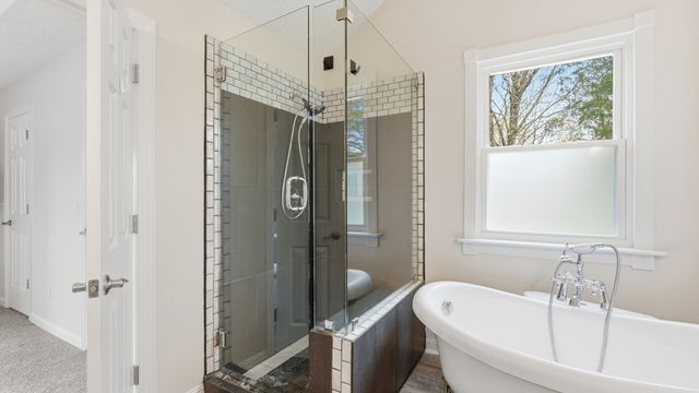 715 Poplar Dr, Mount Juliet, TN 37122