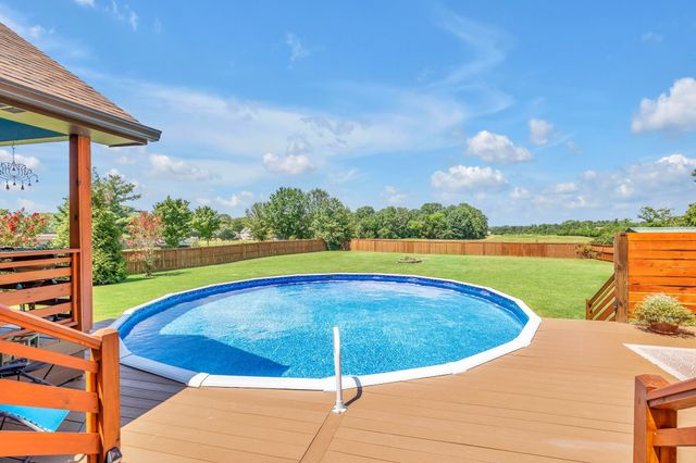 715 Poplar Dr, Mount Juliet, TN 37122