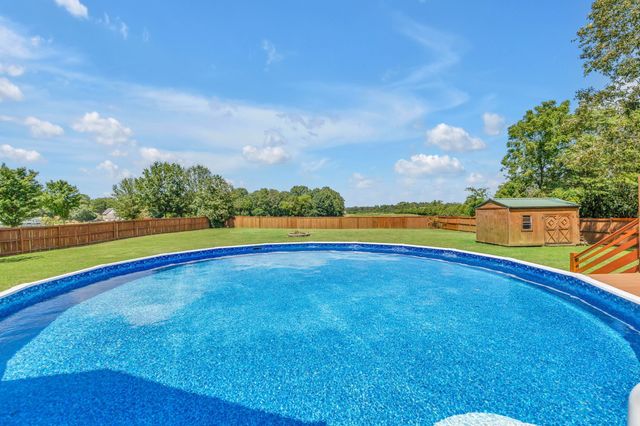 715 Poplar Dr, Mount Juliet, TN 37122