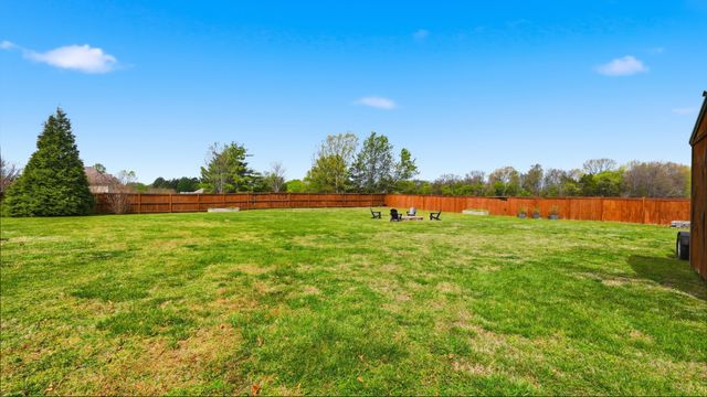 715 Poplar Dr, Mount Juliet, TN 37122