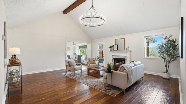 715 Poplar Dr, Mount Juliet, TN 37122