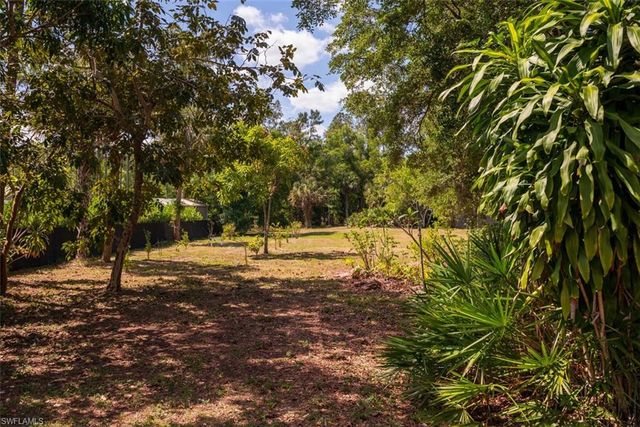 5870 Star Grass LN, Naples, FL 34116