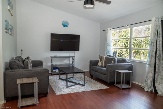 5870 Star Grass LN, Naples, FL 34116