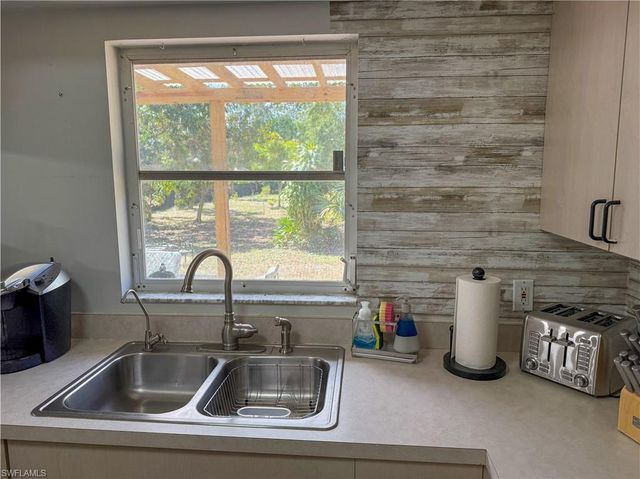 5870 Star Grass LN, Naples, FL 34116
