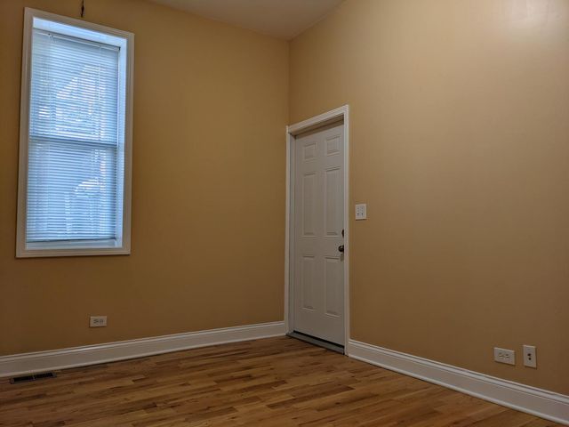 712 S Aberdeen Street 1A, Chicago, IL 60607