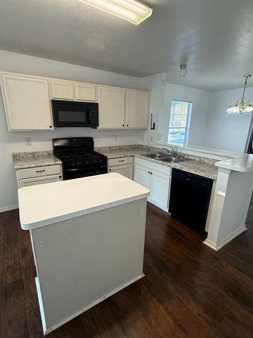 1639 Nichole Woods Drive, Houston, TX 77047