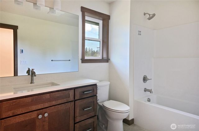 2439 Cambridge Court, Langley, WA 98260