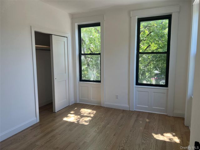 817 Onderdonk Avenue 2R, Ridgewood, NY 11385