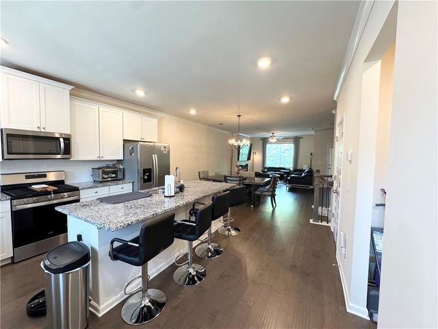 3025 Westpoint Circle, Snellville, GA 30078