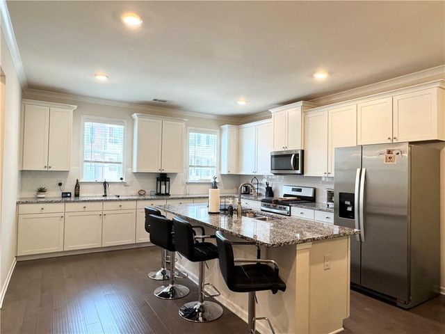 3025 Westpoint Circle, Snellville, GA 30078