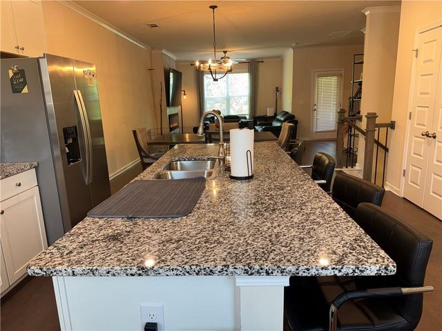 3025 Westpoint Circle, Snellville, GA 30078