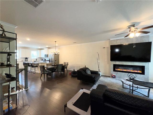 3025 Westpoint Circle, Snellville, GA 30078