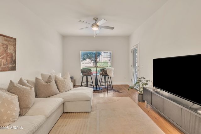 5450 E DEER VALLEY Drive 1004, Phoenix, AZ 85054