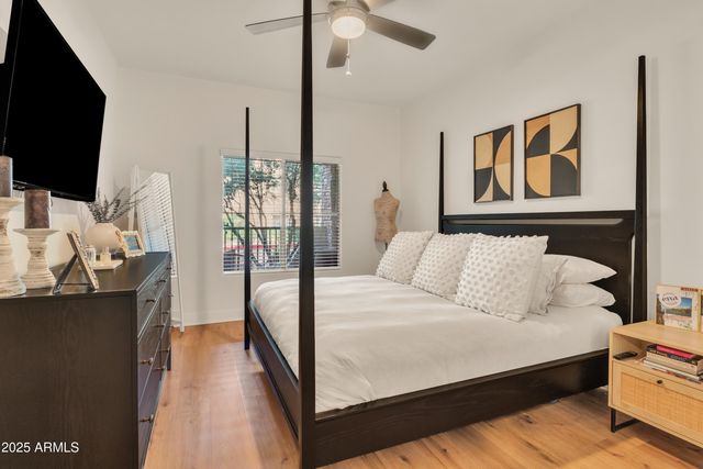 5450 E DEER VALLEY Drive 1004, Phoenix, AZ 85054