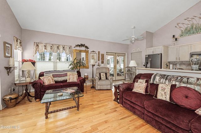 3 Donegal Way, Wilton, NY 12866