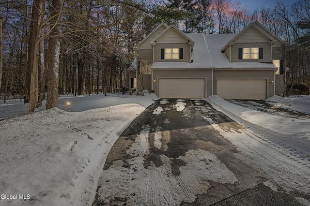 3 Donegal Way, Wilton, NY 12866