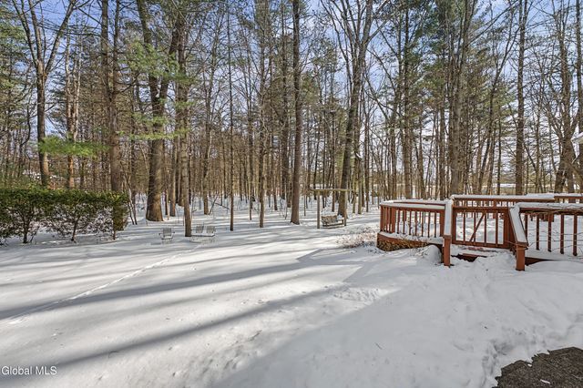 3 Donegal Way, Wilton, NY 12866