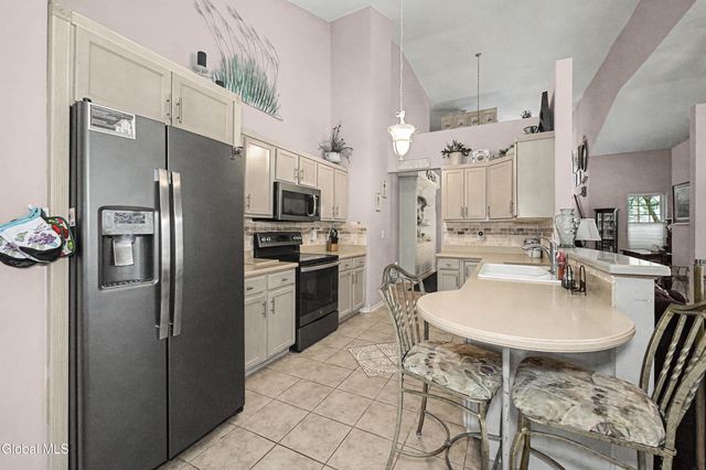 3 Donegal Way, Wilton, NY 12866