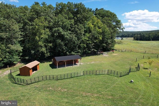 1461 NEW RD, Orrtanna, PA 17353