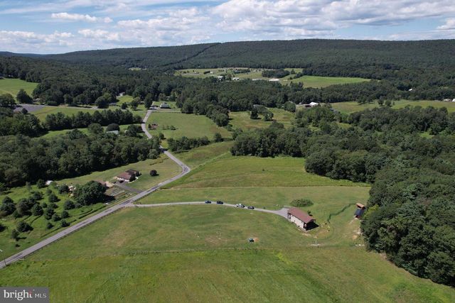 1461 NEW RD, Orrtanna, PA 17353