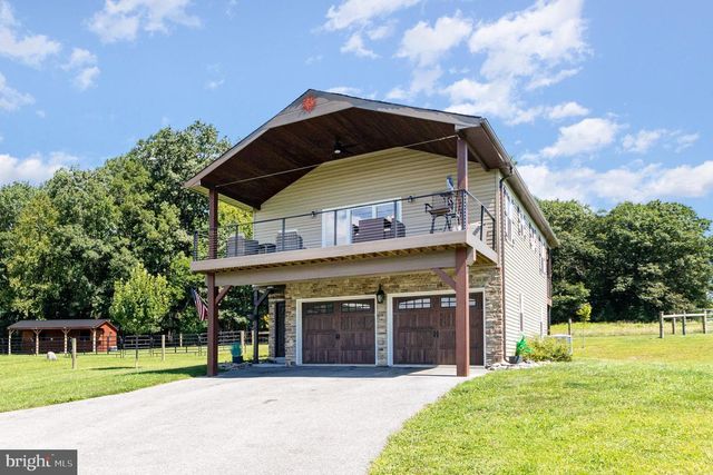 1461 NEW RD, Orrtanna, PA 17353