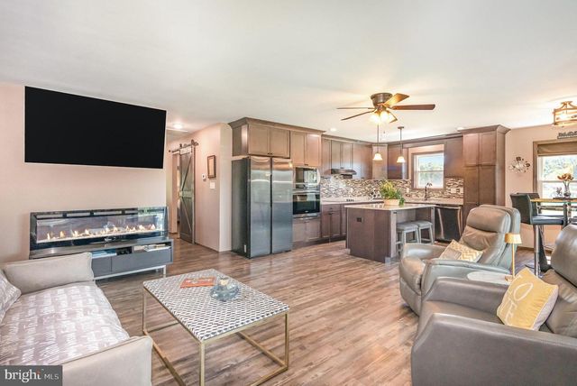 1461 NEW RD, Orrtanna, PA 17353