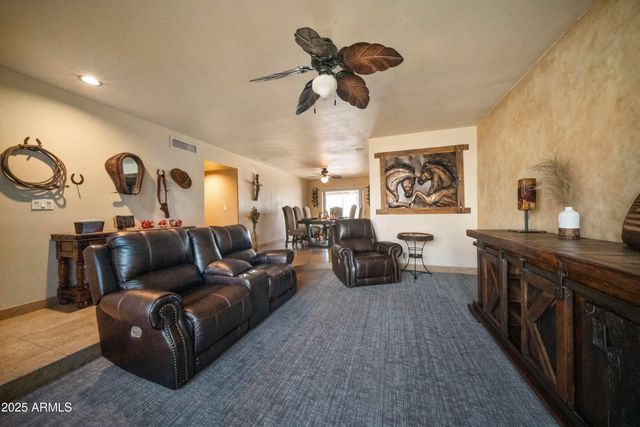 1265 W ELLIS Street, Mesa, AZ 85201