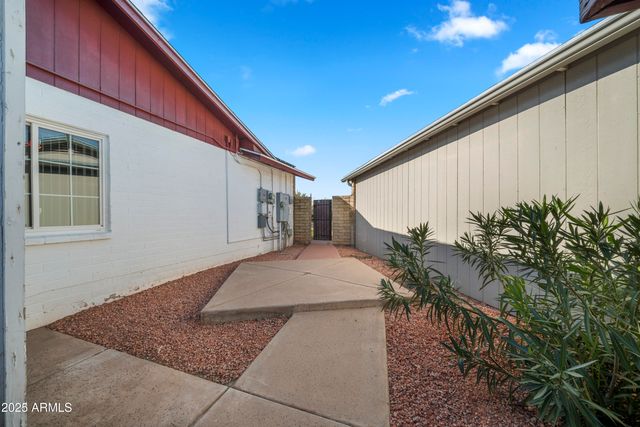1265 W ELLIS Street, Mesa, AZ 85201