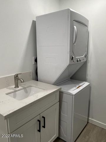 830 E TURNEY Avenue 4, Phoenix, AZ 85014