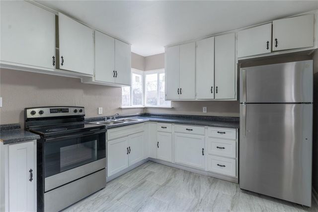 2208 SW 61st Terrace, Oklahoma City, OK 73159