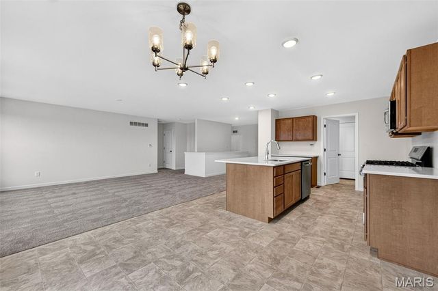 1041 Park Hills Parkway, Troy, MO 63379