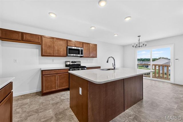 1041 Park Hills Parkway, Troy, MO 63379