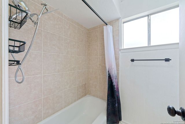 8915 Datapoint Dr Apt 37H, San Antonio, TX 78229