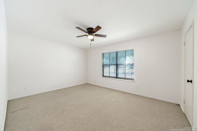 8915 Datapoint Dr Apt 37H, San Antonio, TX 78229
